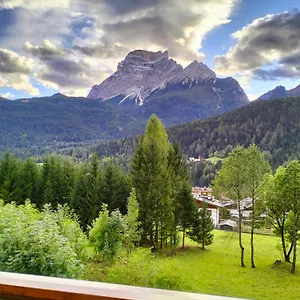 Deliziosa Mansarda Con Vista Dolomiti San Vito di Cadore